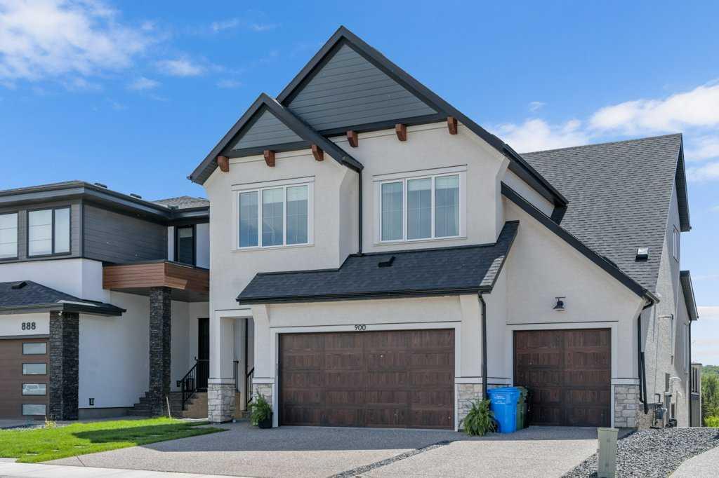 Picture of 900 Cranbrook Gardens SE, Calgary Real Estate Listing