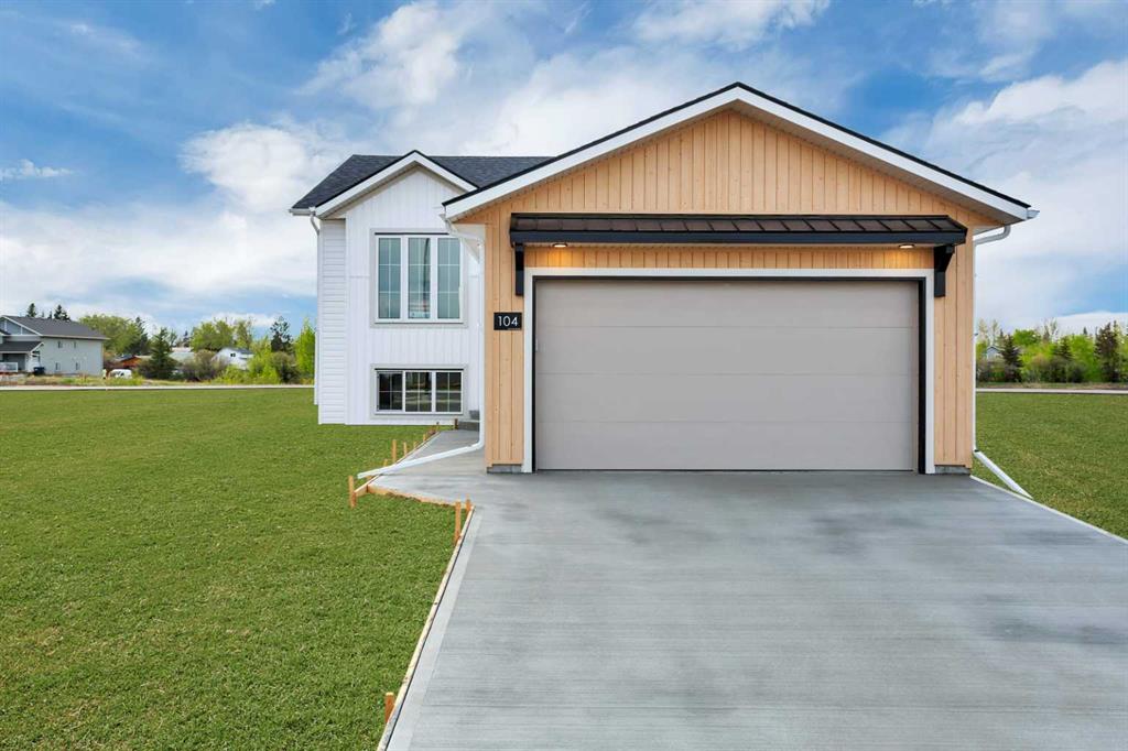Picture of 104 Hampton Crescent , Sylvan Lake Real Estate Listing