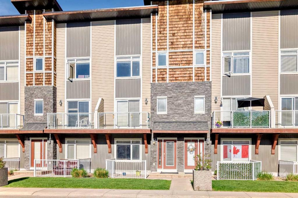 Picture of 39 Skyview Point Link NE, Calgary Real Estate Listing