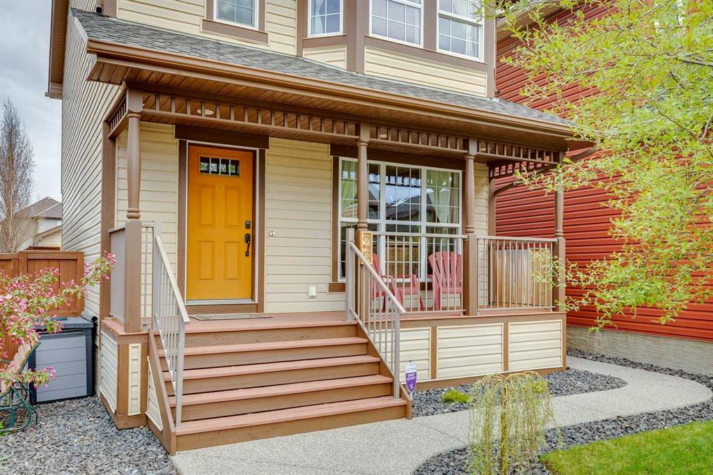 Picture of 29 Autumn Terrace SE, Calgary Real Estate Listing
