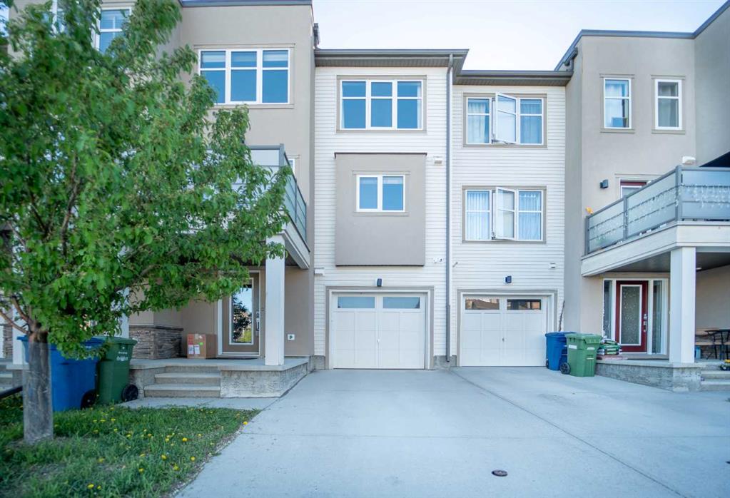 Picture of 131 Windford Gardens SW, Airdrie Real Estate Listing