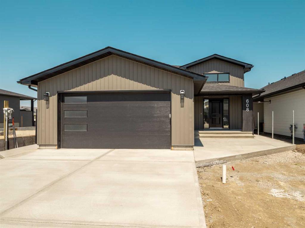 Picture of 608 Parkside Green , Coaldale Real Estate Listing