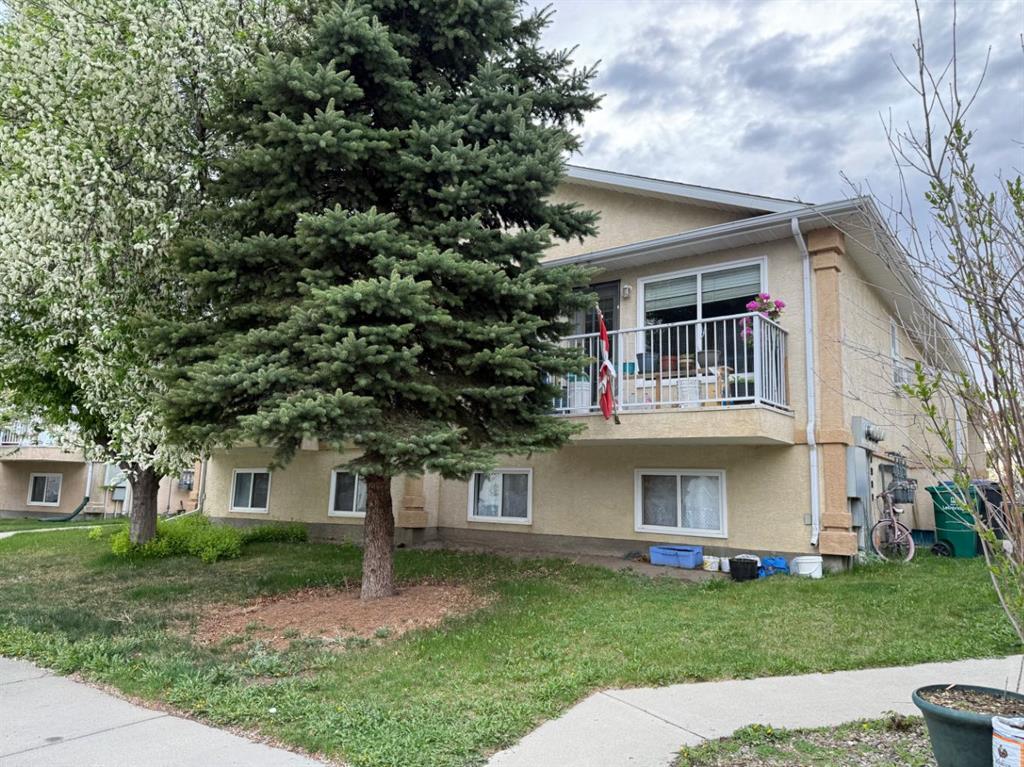 Picture of 164 St James Boulevard N, Lethbridge Real Estate Listing