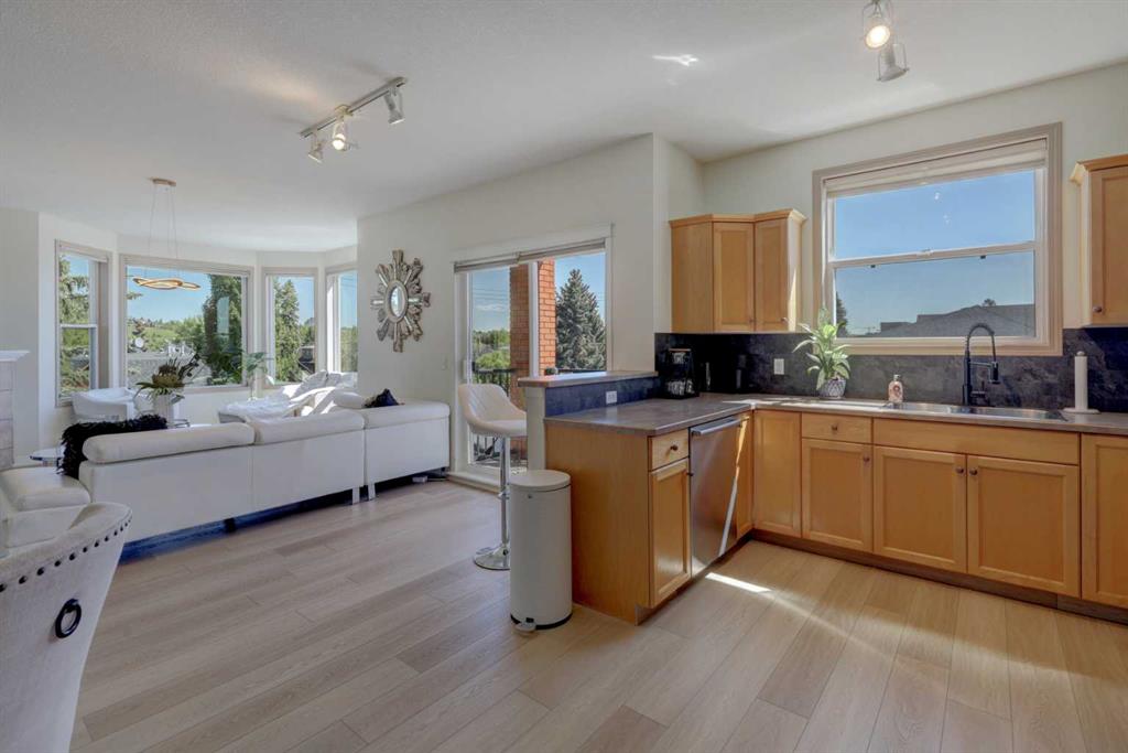 Picture of 302, 2134 Kensington Road NW, Calgary Real Estate Listing