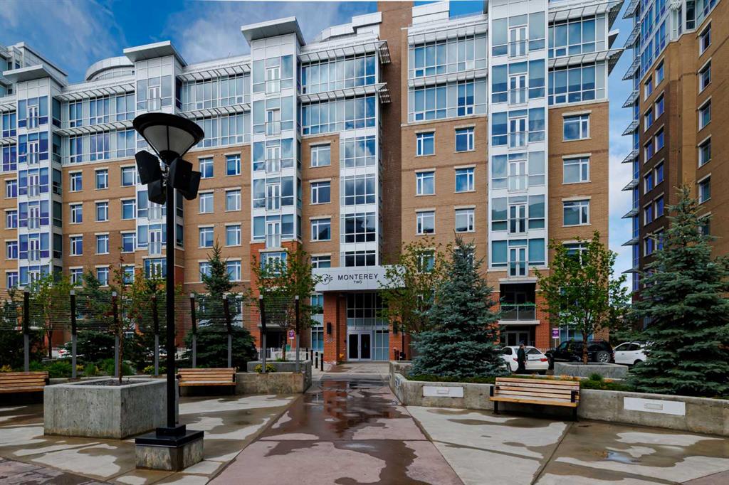 Picture of 110, 24 Varsity Estates Circle NW, Calgary Real Estate Listing