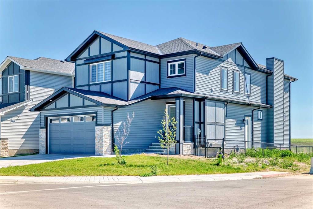 Picture of 816 Edgefield Street , Strathmore Real Estate Listing
