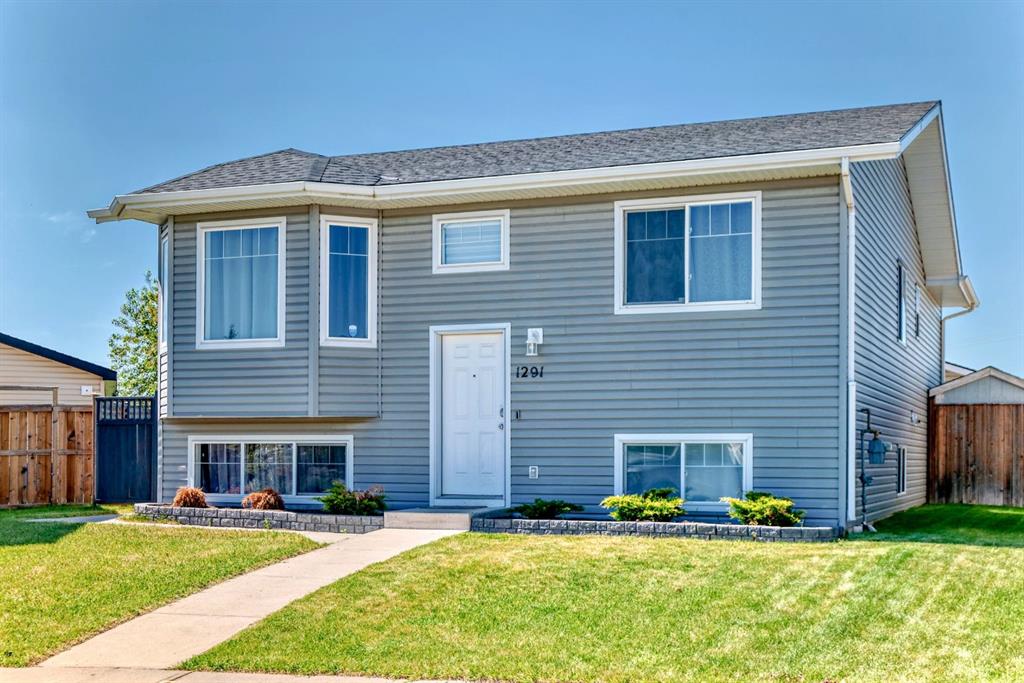 Picture of 1291 Strathcona Road , Strathmore Real Estate Listing