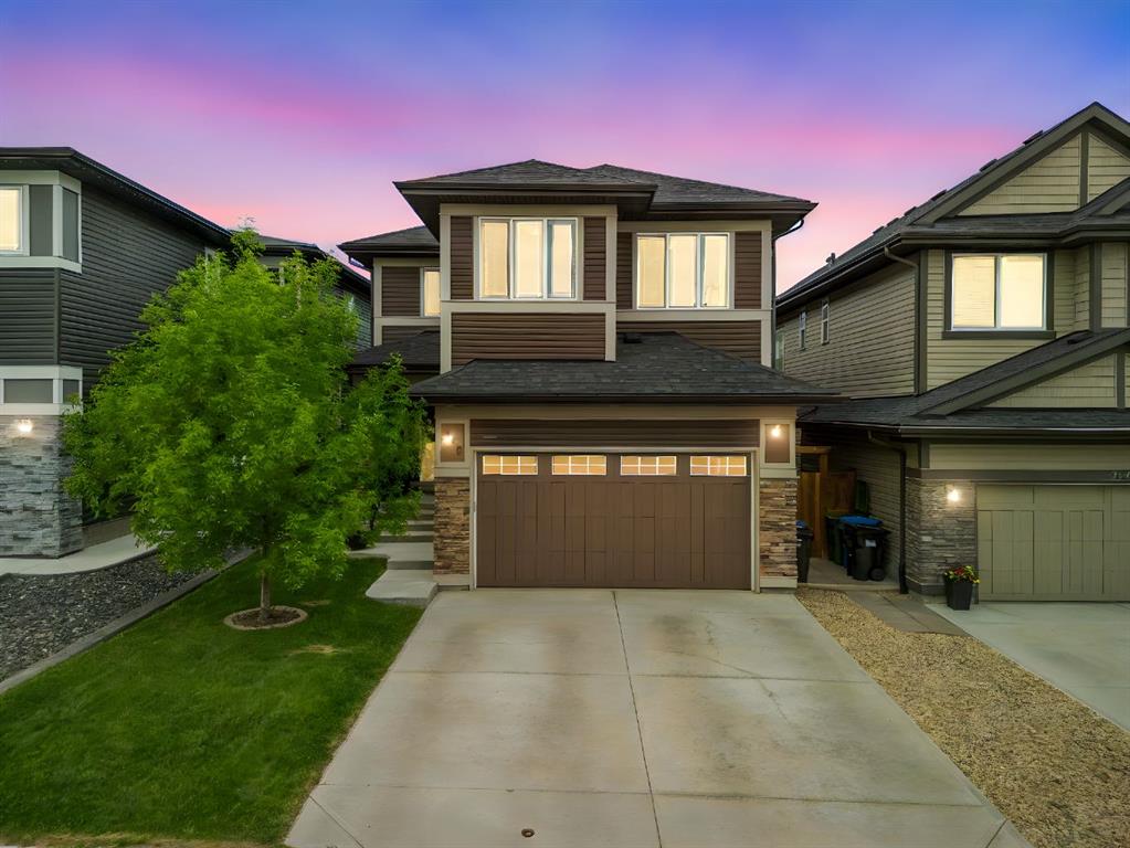 Picture of 250 Evansglen Drive NW, Calgary Real Estate Listing