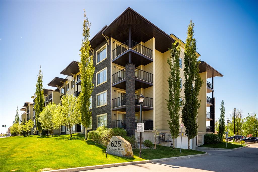 Picture of 1211, 625 Glenbow Drive , Cochrane Real Estate Listing