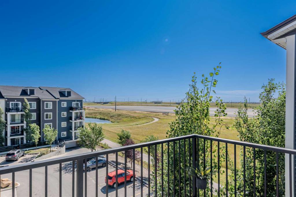 Picture of 3412, 99 Copperstone Park SE, Calgary Real Estate Listing