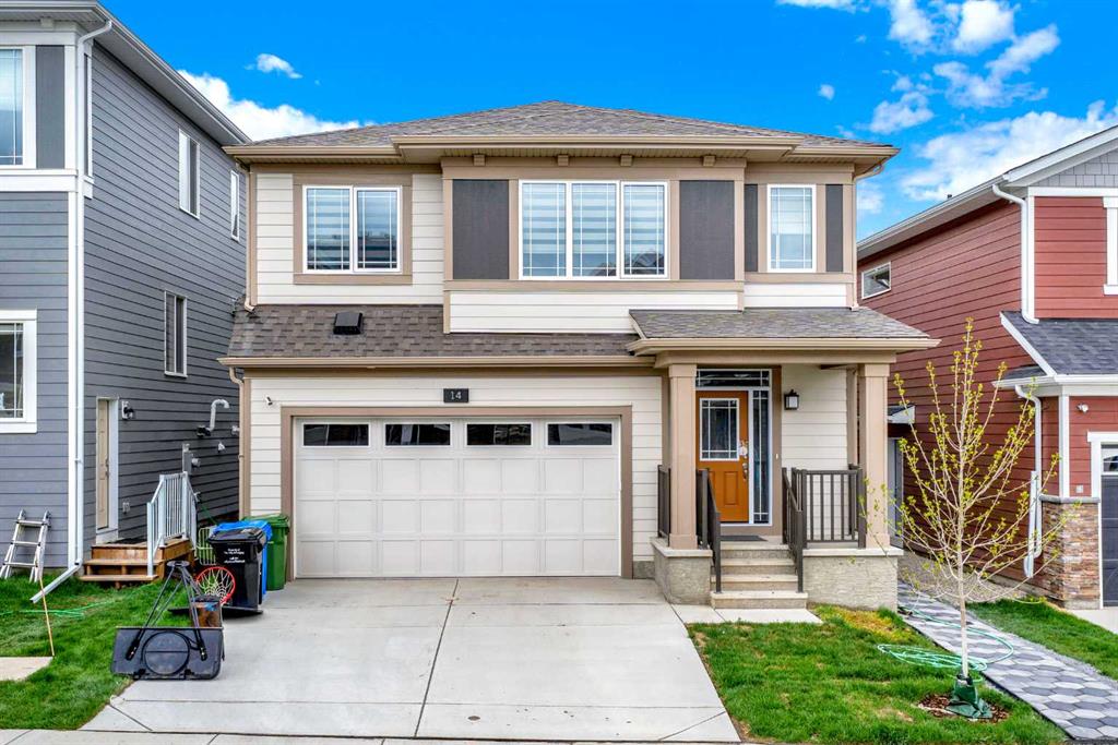 Picture of 14 Yorkstone Manor SW, Calgary Real Estate Listing