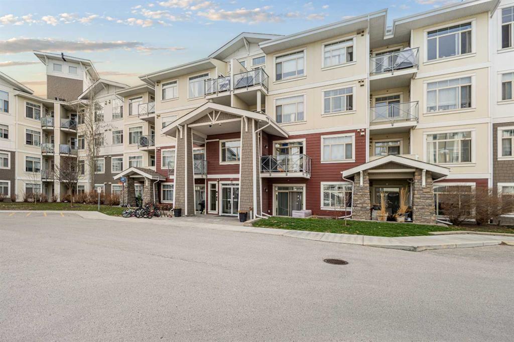 Picture of 210, 10 Auburn Bay Link SE, Calgary Real Estate Listing