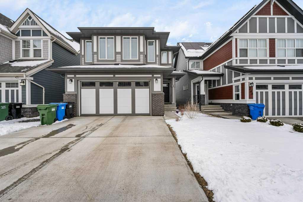 Picture of 240 Magnolia Heath SE, Calgary Real Estate Listing