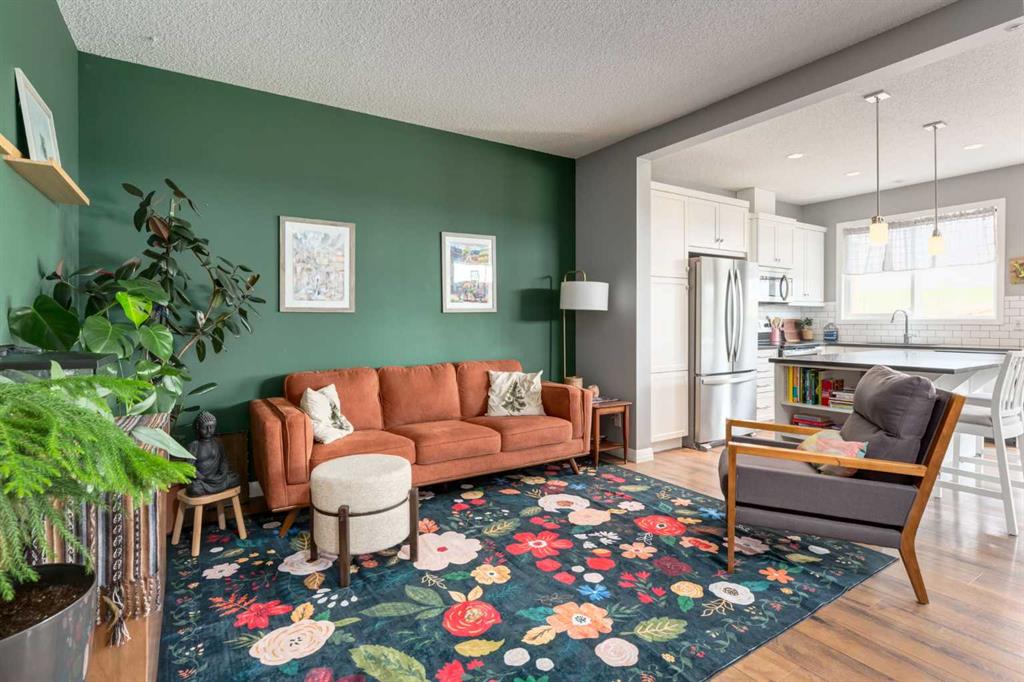Picture of 260 Sundown View , Cochrane Real Estate Listing