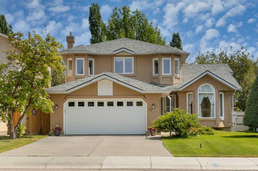 Picture of 327 Douglas Woods Drive SE, Calgary Real Estate Listing