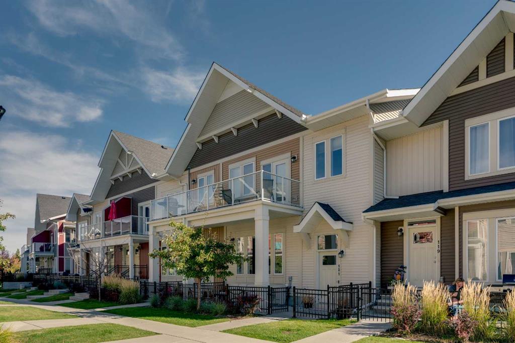 Picture of 121 Auburn Meadows Walk SE, Calgary Real Estate Listing