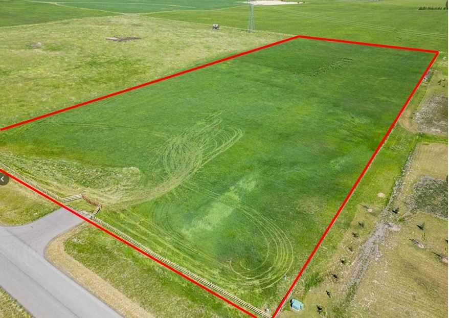 Picture of 64094 Eastway Drive E, Rural Foothills County Real Estate Listing