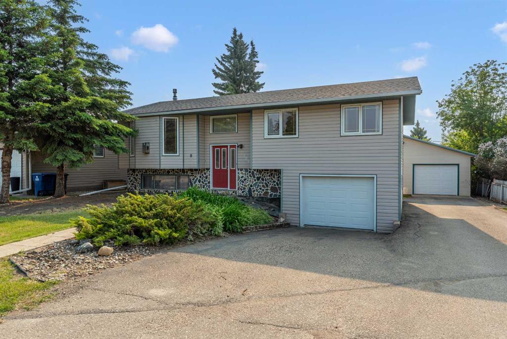 Picture of 109 3 Street E, Maidstone Real Estate Listing