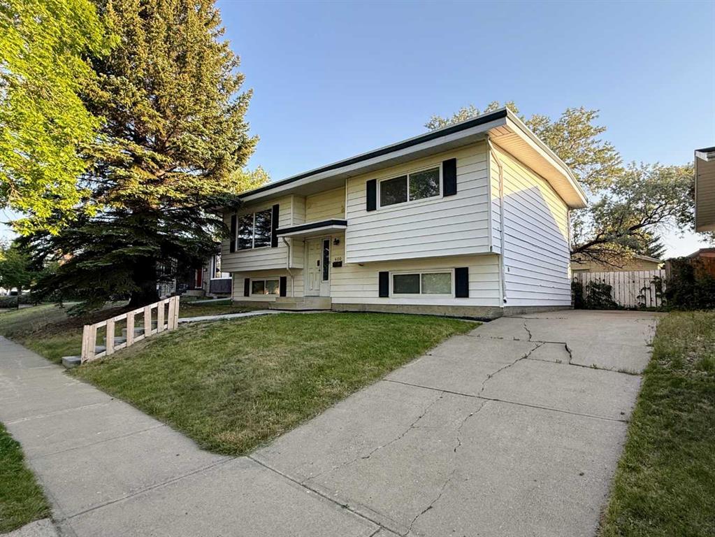 Picture of 400 McMaster Boulevard W, Lethbridge Real Estate Listing