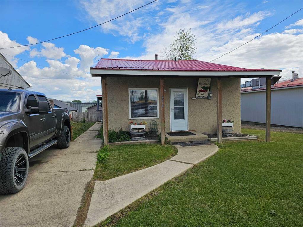 Picture of 2218 19 Avenue , Nanton Real Estate Listing