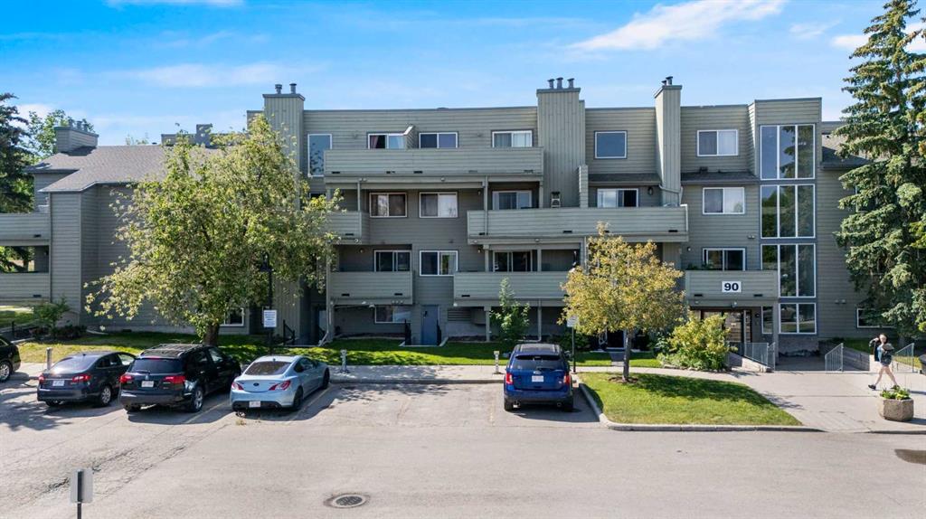 Picture of 4282, 90 Glamis Drive SW, Calgary Real Estate Listing