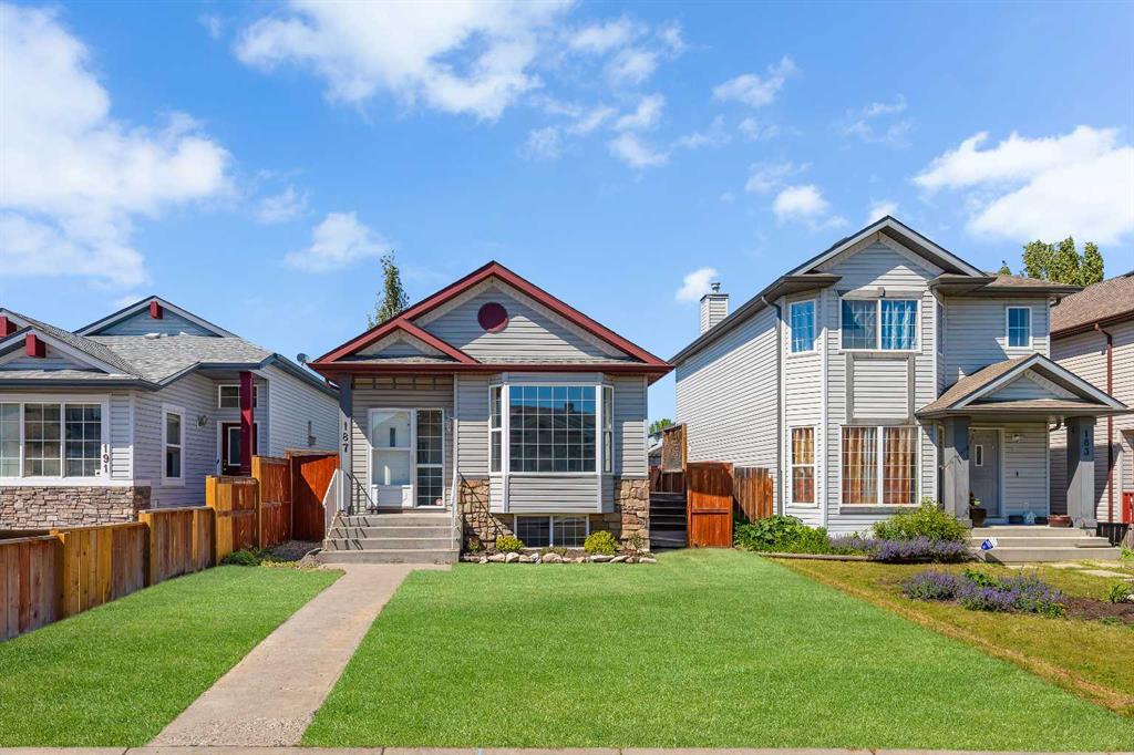 Picture of 187 Eversyde Circle SW, Calgary Real Estate Listing