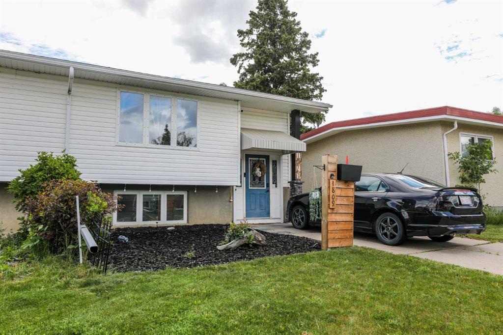 Picture of 1809 Lakepoint Road S, Lethbridge Real Estate Listing