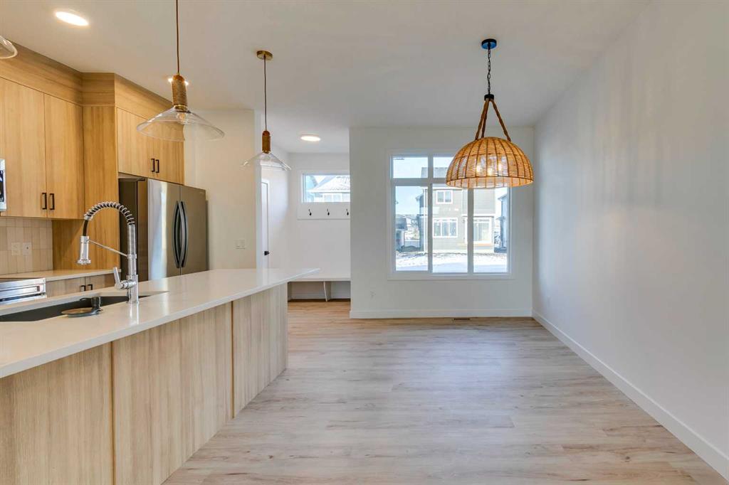 Picture of 213 Cobblestone Gate , Airdrie Real Estate Listing