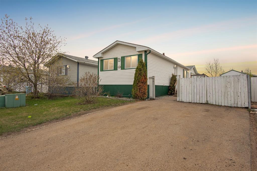 Picture of 109 McTavish Crescent , Fort McMurray Real Estate Listing