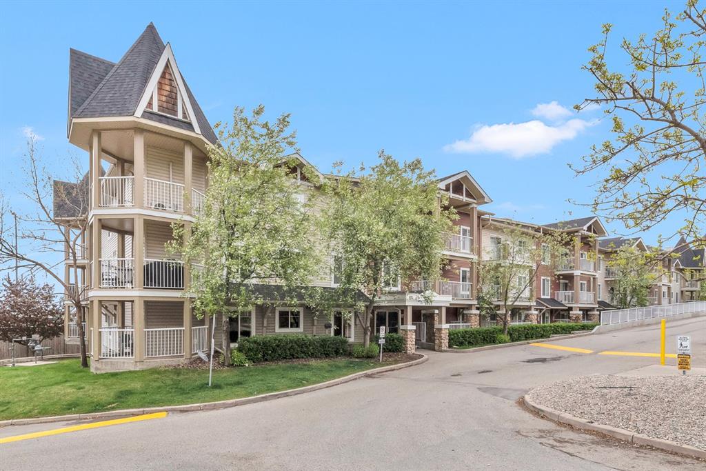 Picture of 6101, 70 Panamount Drive NW, Calgary Real Estate Listing