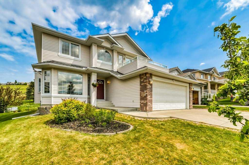 Picture of 16 Gleneagles View , Cochrane Real Estate Listing