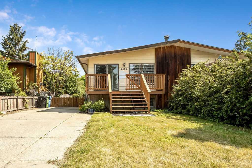 Picture of 4304 70 Street NW, Calgary Real Estate Listing