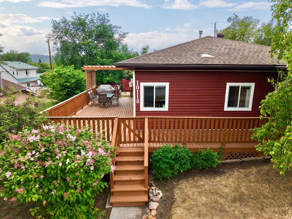 Picture of 10118 107 Avenue , Peace River Real Estate Listing