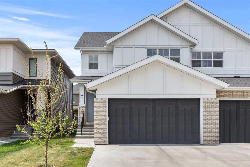 Picture of 134 Sandpiper Bend , Chestermere Real Estate Listing