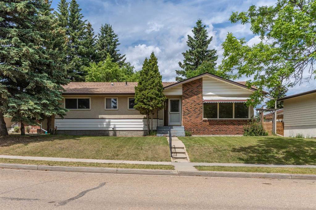 Picture of 5204 43 Avenue , Camrose Real Estate Listing