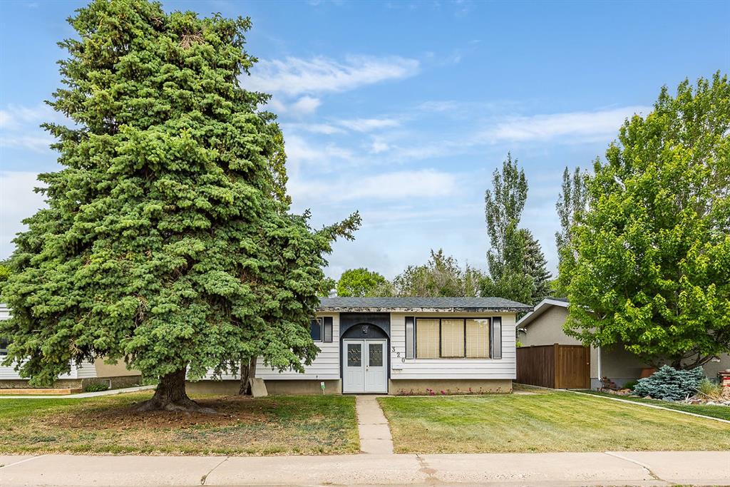Picture of 320 16 Street NE, Medicine Hat Real Estate Listing