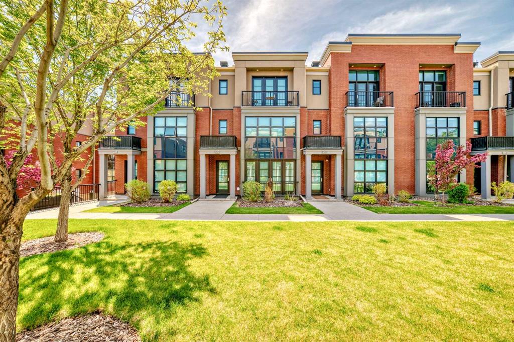 Picture of 606 Aspen Meadows Hill SW, Calgary Real Estate Listing