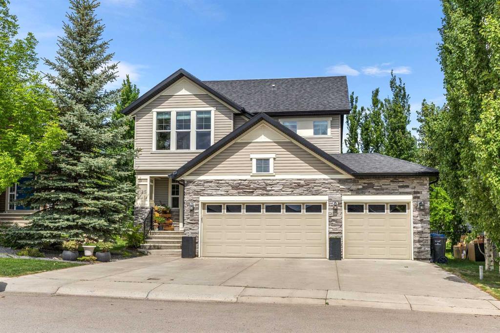 Picture of 125 Magenta Crescent , Chestermere Real Estate Listing