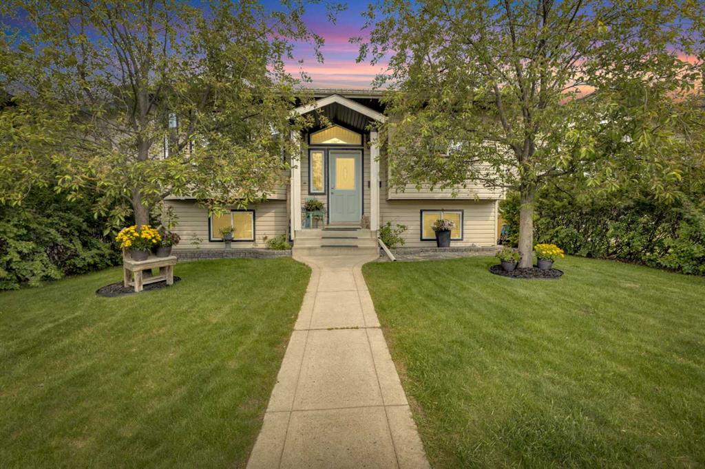 Picture of 91 Old Boomer Road , Sylvan Lake Real Estate Listing