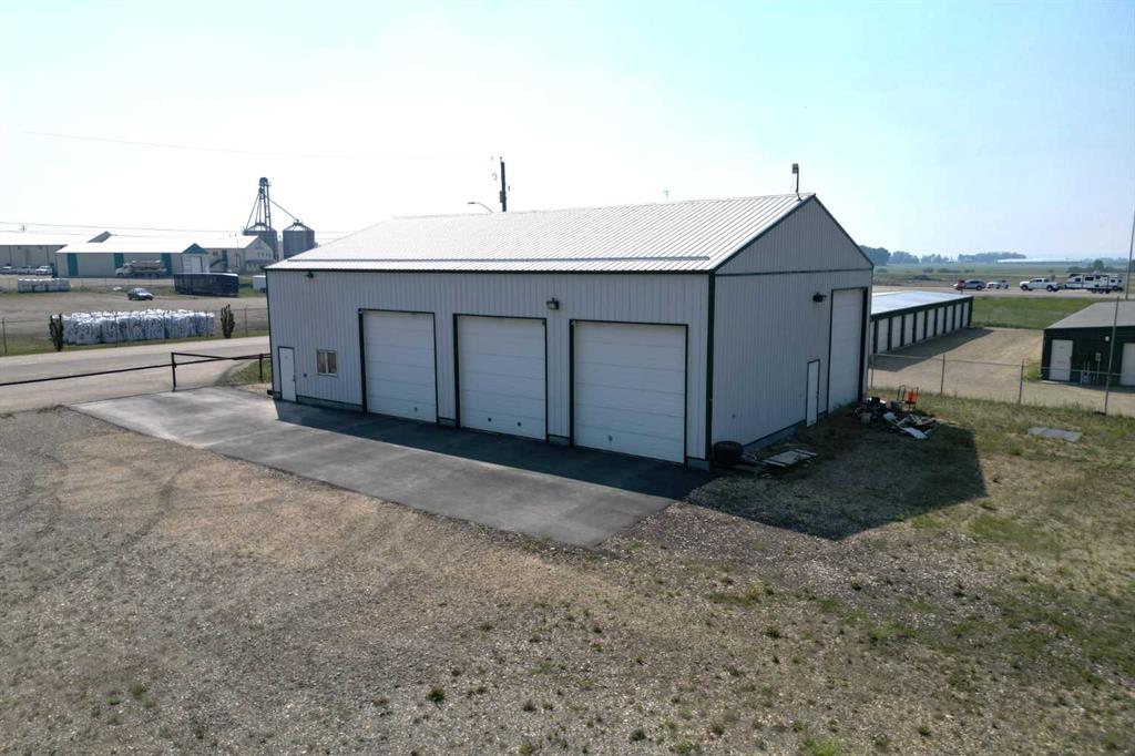 Picture of 4806 52nd Street , Bentley Real Estate Listing