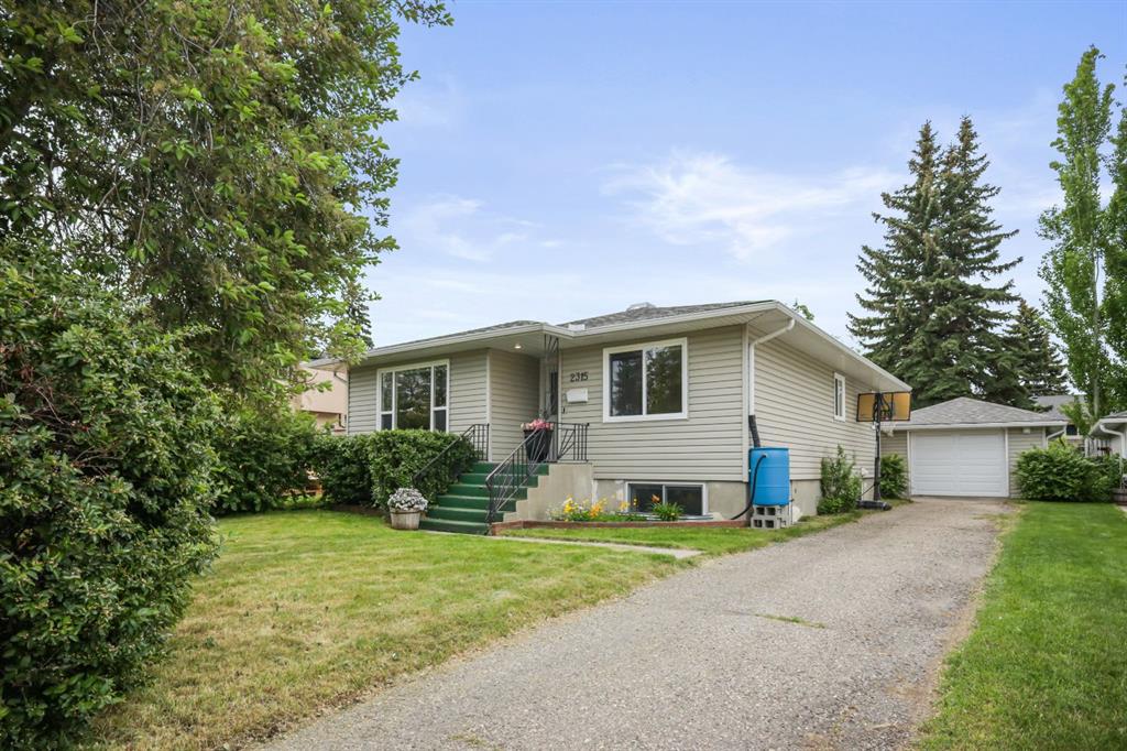 Picture of 2315 Osborne Crescent SW, Calgary Real Estate Listing