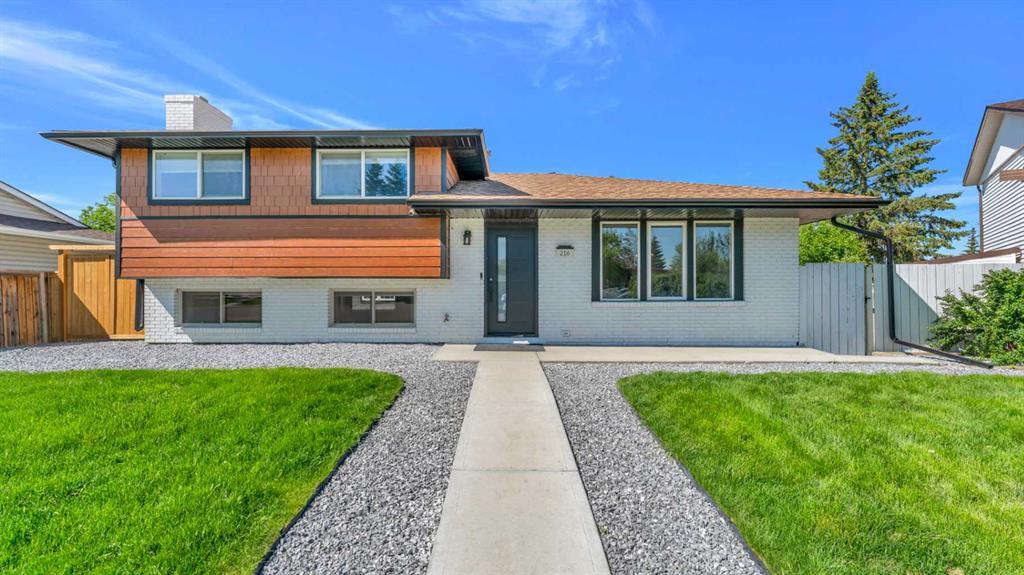 Picture of 216 Pinetree Place NE, Calgary Real Estate Listing