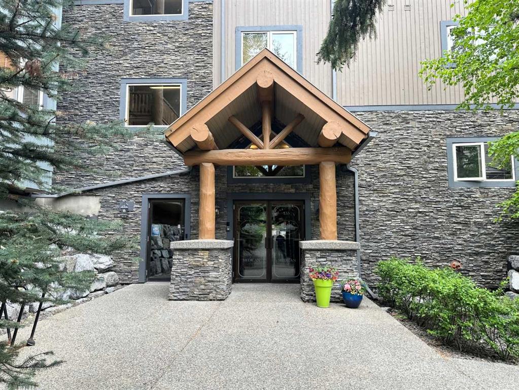 Picture of 207, 155 Crossbow Place , Canmore Real Estate Listing