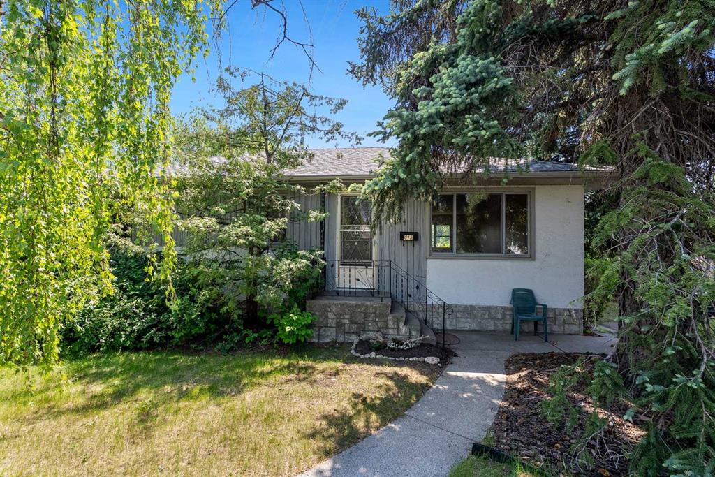 Picture of 615 Thorndale Road NW, Calgary Real Estate Listing