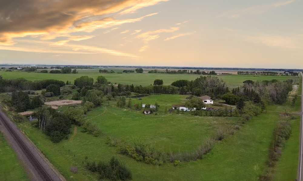 Picture of 223107 Range Road 273  , Rural Rocky View County Real Estate Listing