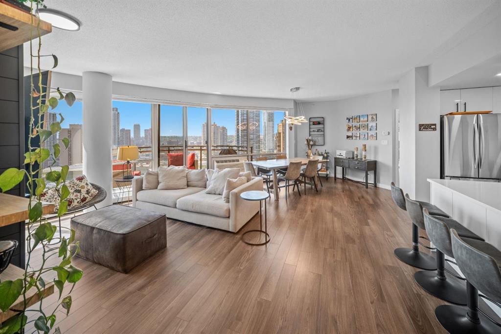 Picture of 2102, 1078 6 Avenue SW, Calgary Real Estate Listing