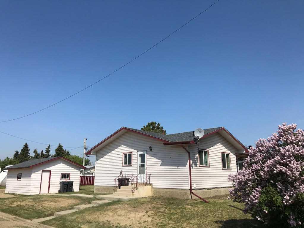 Picture of 4802 48 Street , Berwyn Real Estate Listing