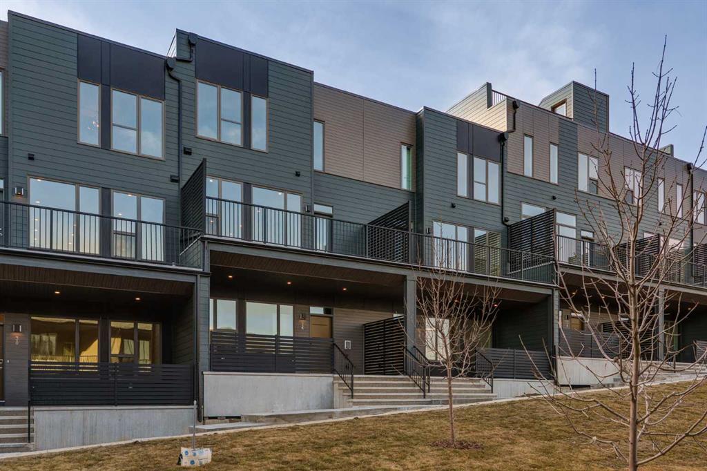 Picture of 26 Sovereign Heights SW, Calgary Real Estate Listing