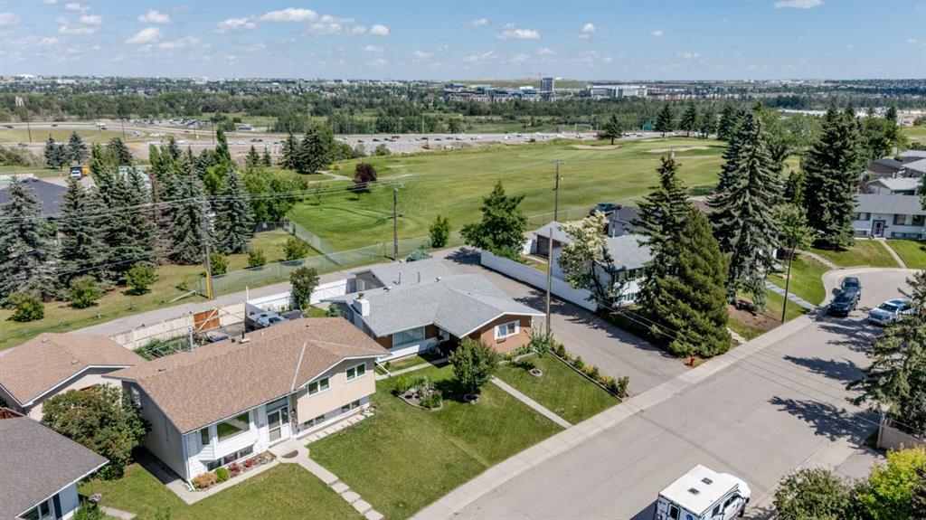 Picture of 56 Maple Court Crescent SE, Calgary Real Estate Listing
