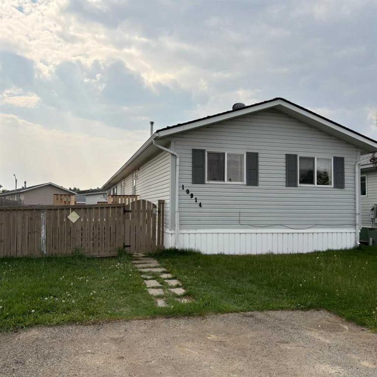 Picture of 10914 96 Street , Clairmont Real Estate Listing